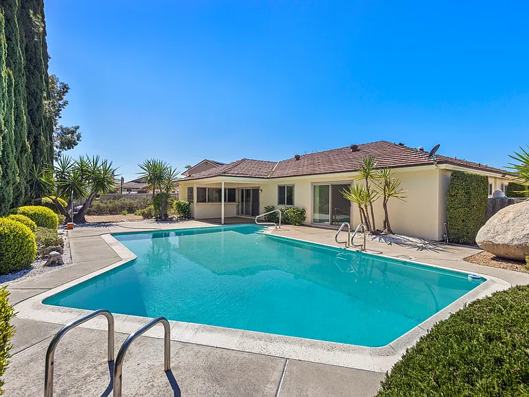 17305 Campillo Dr — Photo 29