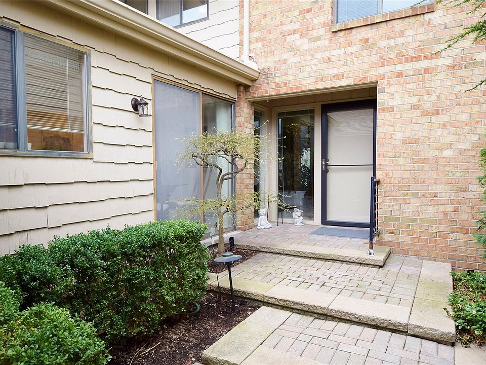 1st image of 7371 Creek View Ct