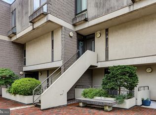 2211 Clove Ter, Baltimore, MD 21209