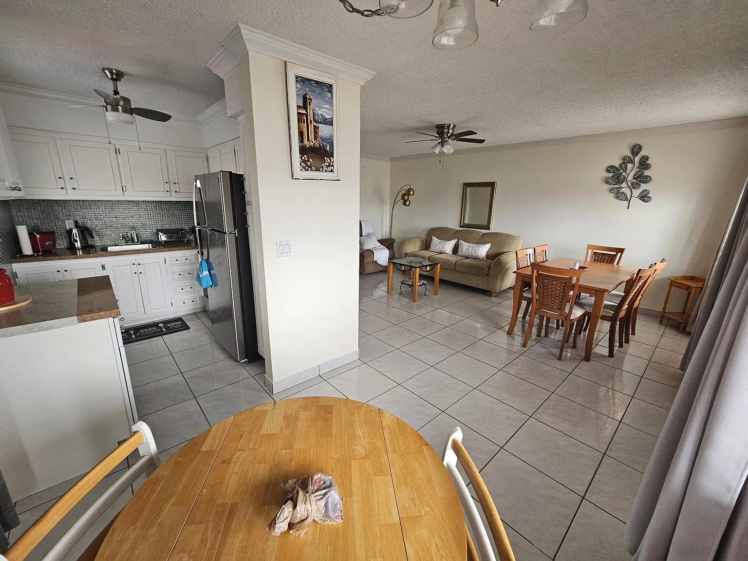 2 bed, 1.0 bath, 848 sqft, $1,900 — Photo 2