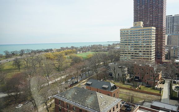 5th image of 3100 N Lake Shore Dr APT 1403