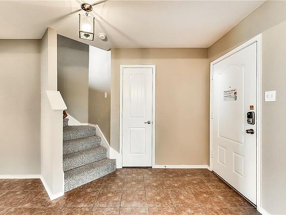 2nd image of 3633 Dove Ln