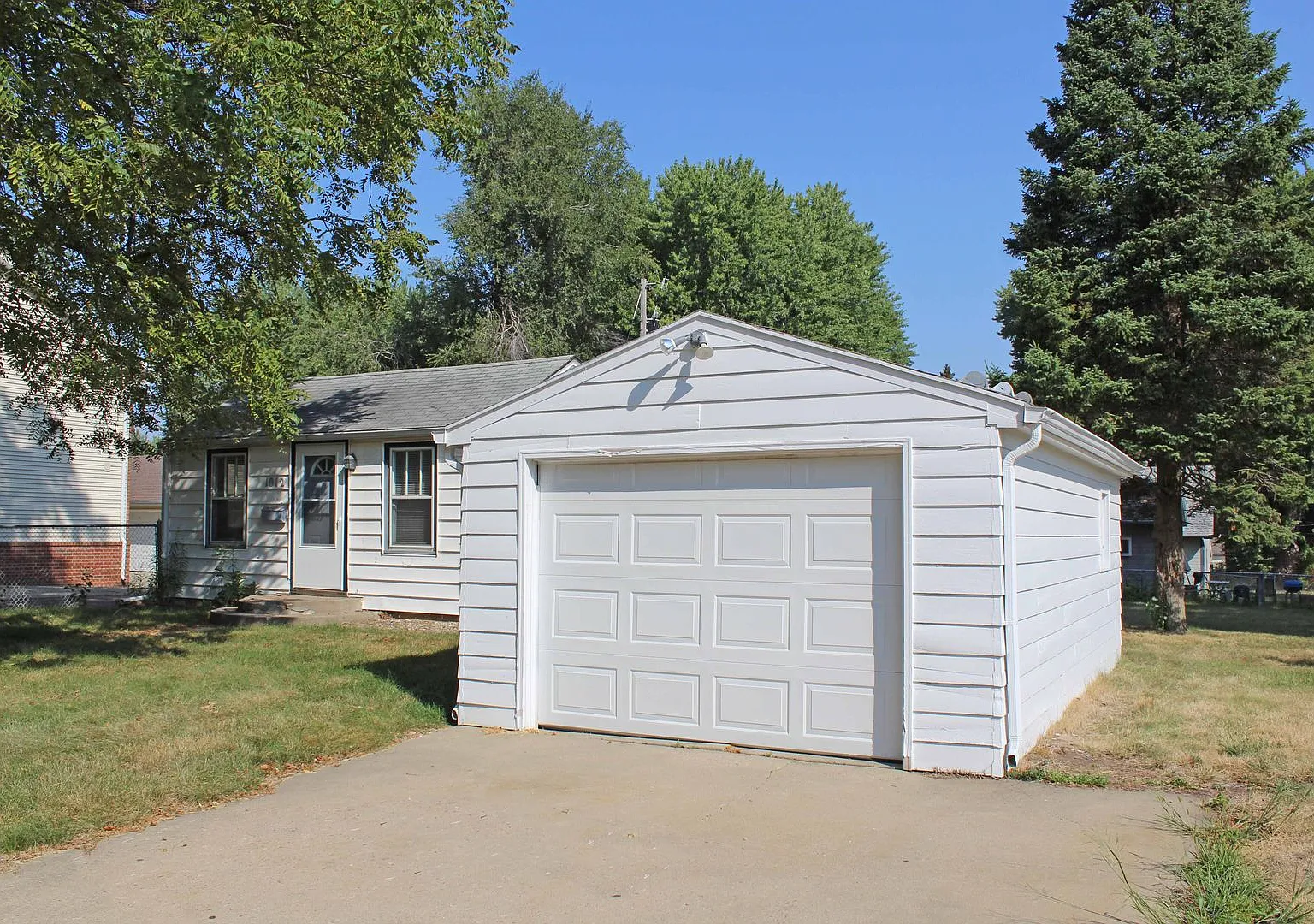 1-Bedroom, 1-Bath House for Rent — Photo 4