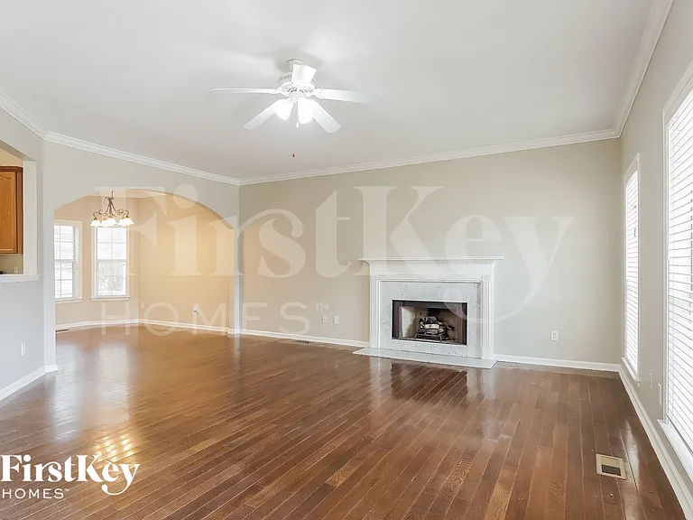 623 Shelby Forest Trl — Photo 3