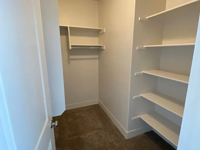 564 NE Cherry St — Photo 10