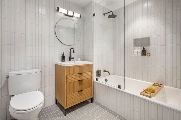 Sold by Compass | media 18