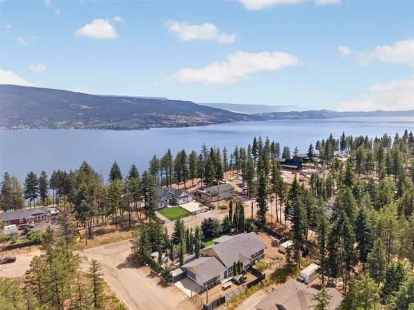 7272 Dunwaters Rd, Central Okanagan West, BC V1Z 3W4
