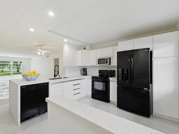 2202 Lucaya Bend #M1, Coconut Creek, FL 33066