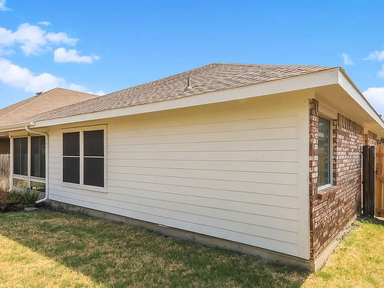 709 Fireberry Dr — Photo 19