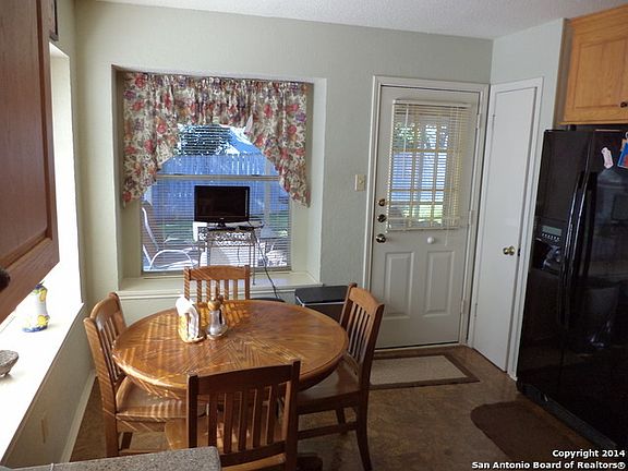 4th image of 2705 Kline Cir