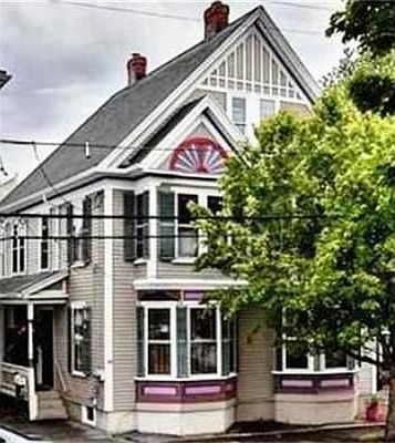 1st image of 30 Market St
