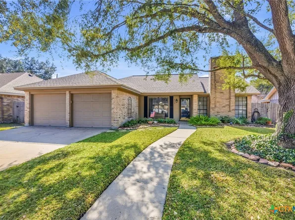 912 Taos Dr, Victoria, TX 77904