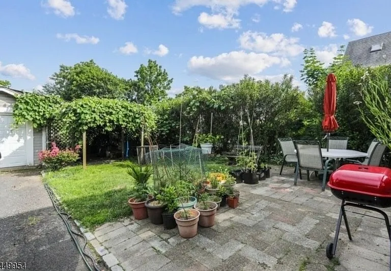 21 Broughton Ave #1 — Photo 15