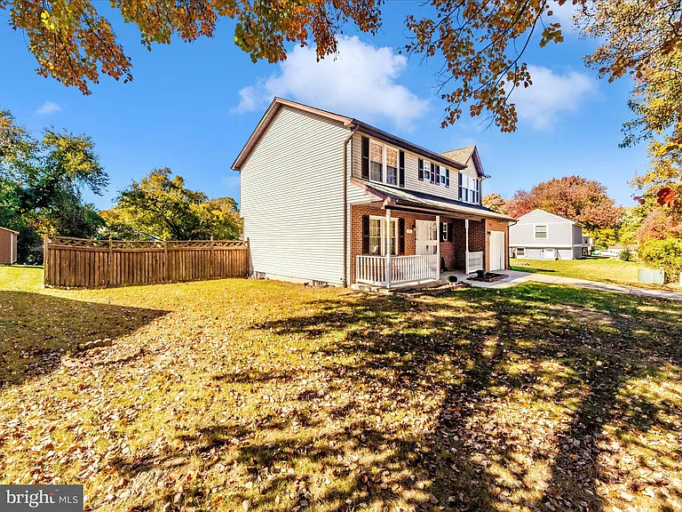 408 Willow Hill Ct — Photo 35