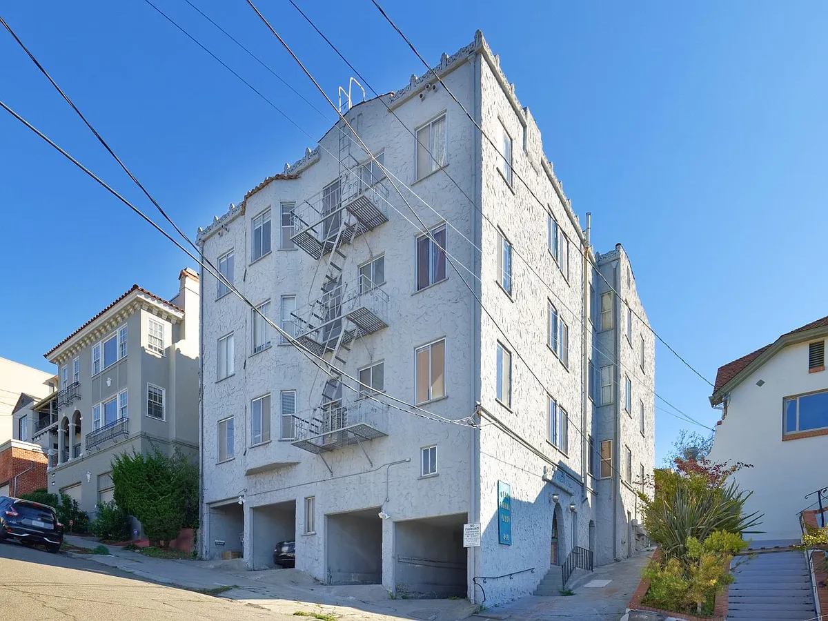 Building Photo - 848 Vermont St
