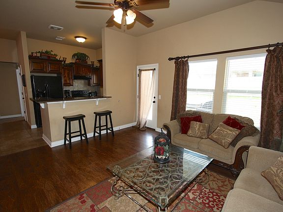 5th image of 2713 NW 186th Ter