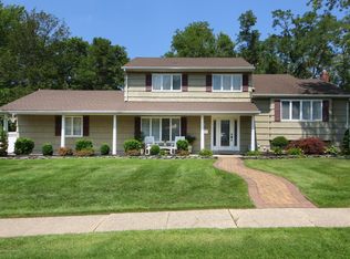 3 Gayle St, Middletown, NJ 07748