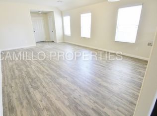 12426 Sunset Ridge Ln, Houston, TX 77048