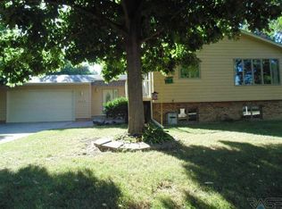 4604 S Arden Ave, Sioux Falls, SD 57103