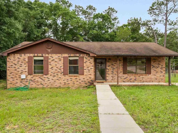 6201 Silver Oak Dr, Milton, FL 32570