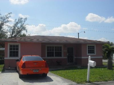 1886 NW 83rd St, Miami, FL, 33147