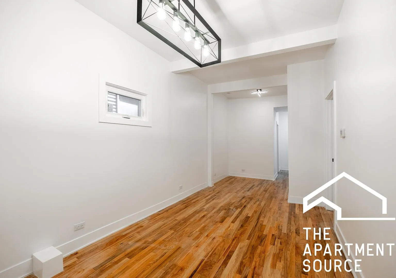 2 bed, $2,595 — Photo 1