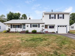 52 Crowell St, Haverhill, MA 01830