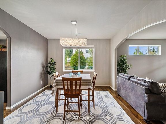 5th image of 18018 75th Ave E