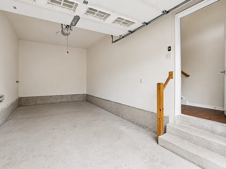 Barclay Square at Princeton Forrestal — Photo 117