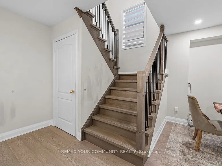 5 Amaryllis Ave — Photo 10