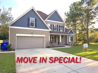 103 Lumis Ct, Hampstead, NC 28443
