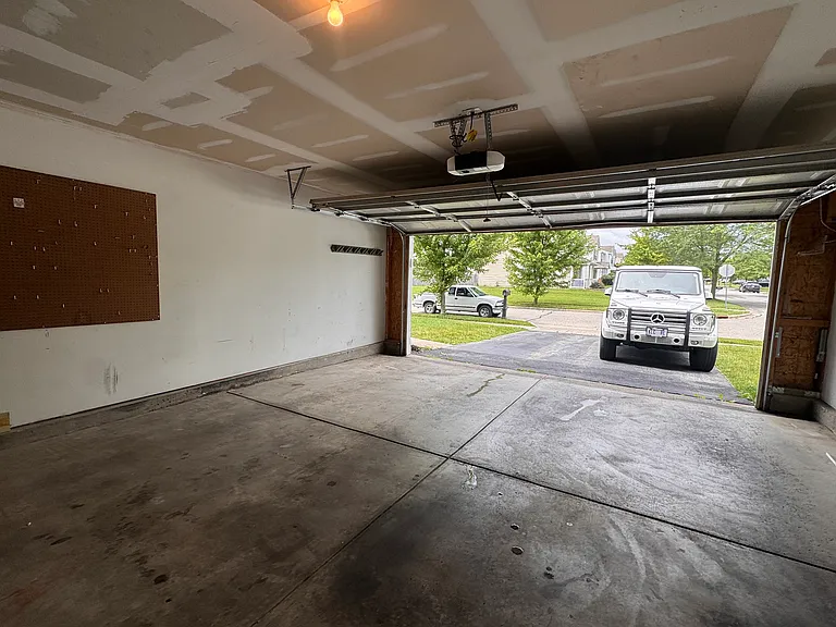 8175 Grant Park Ave — Photo 14