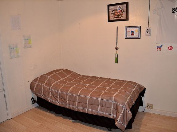 5th image of 1477 Atlanta St