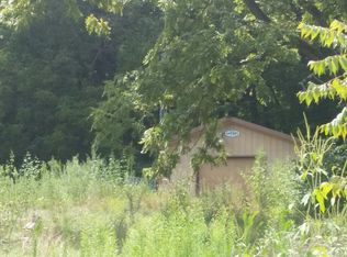 1803 Lost Creek Rd, Wever, IA 52658