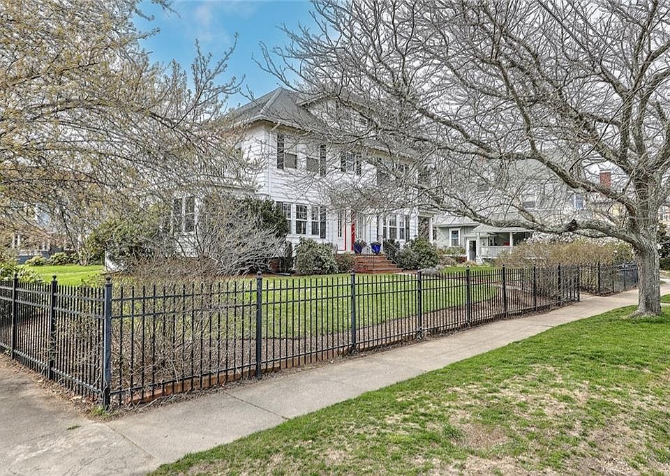 1391 Narragansett Blvd, Cranston, RI 02905 Zillow