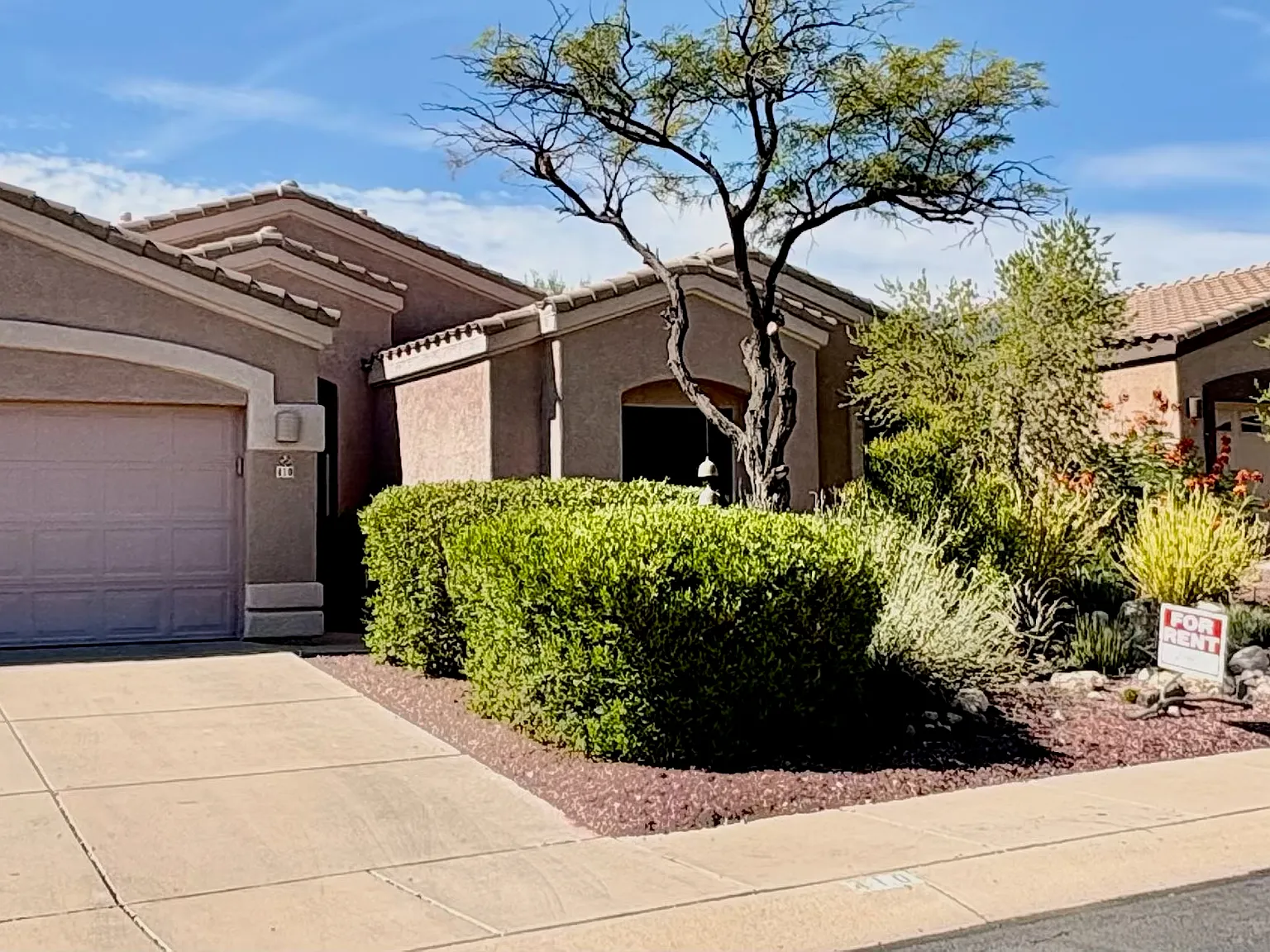 4 bed, 2100 sqft, $2,250 — Photo 2