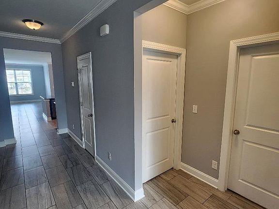 3rd image of 2825 Scarecrow Way