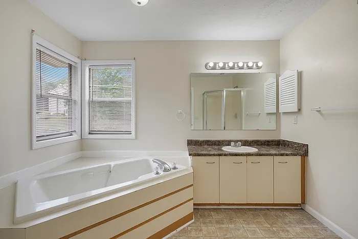 6716 Willowbrook Dr #7 — Photo 10