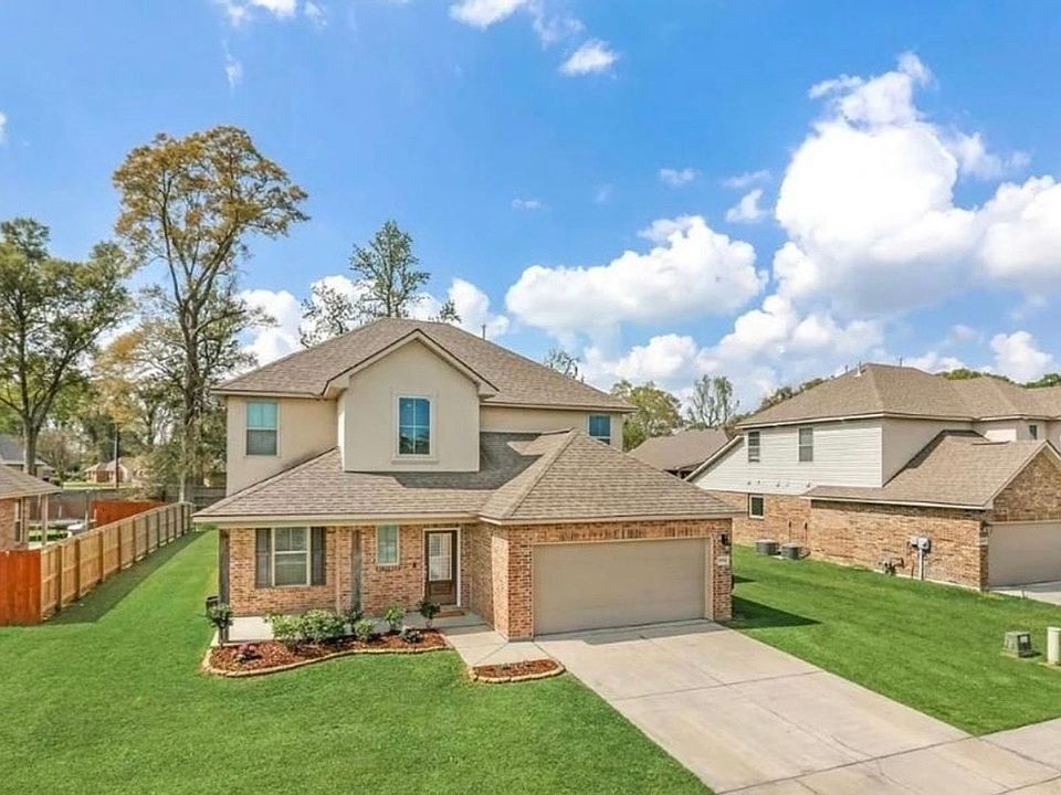 1st image of 39394 Legacy Lake Dr