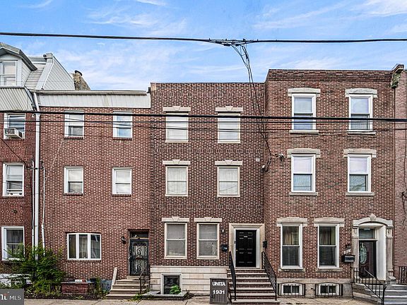 3rd image of 1931 Poplar St #B