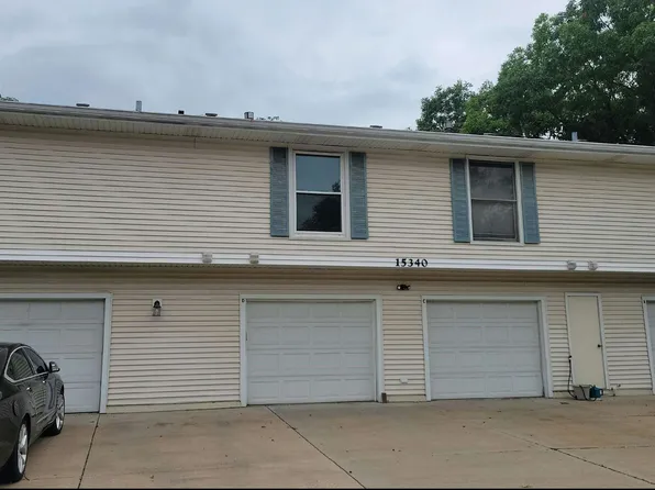15340 Meadow Ct, Oak Forest, IL 60452