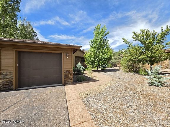 2nd image of 3120 W Black Oak Loop