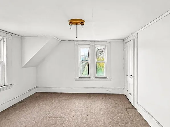 29 Ford St, Lynn, MA 01904