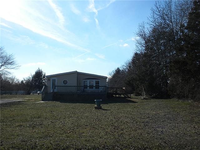 2nd image of 1597 Tower Rd