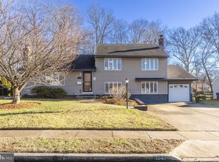 154 Fox Chase Dr, Delran, NJ 08075
