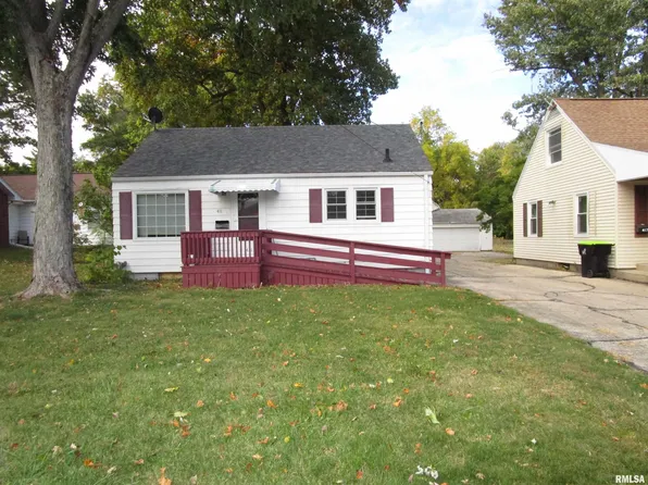 411 Caldwell St, Jacksonville, IL 62650