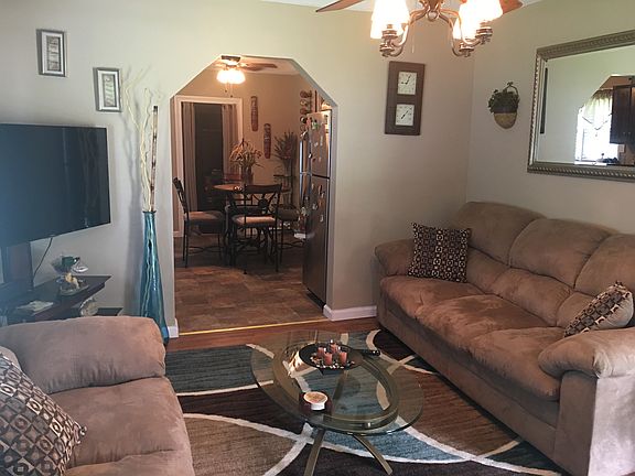 2nd image of 1313 Carolina Ave