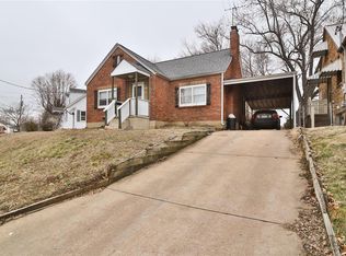 529 E 6th St, Washington, MO 63090