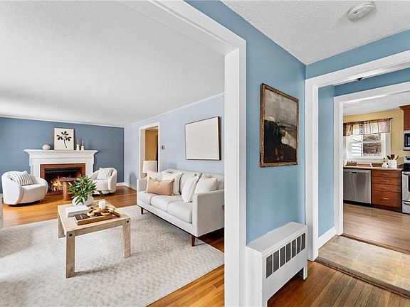 5th image of 346 Chestnut St