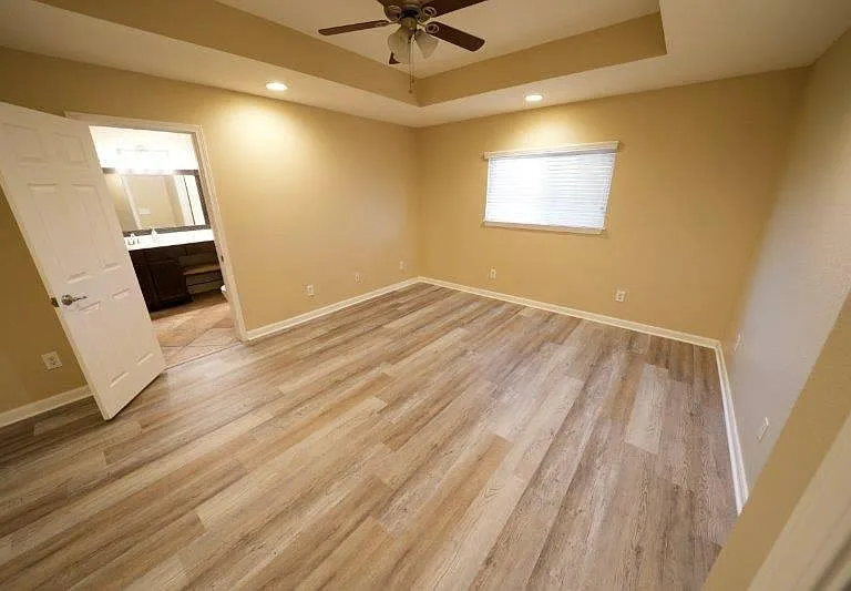 383 Gayle Ave — Photo 13